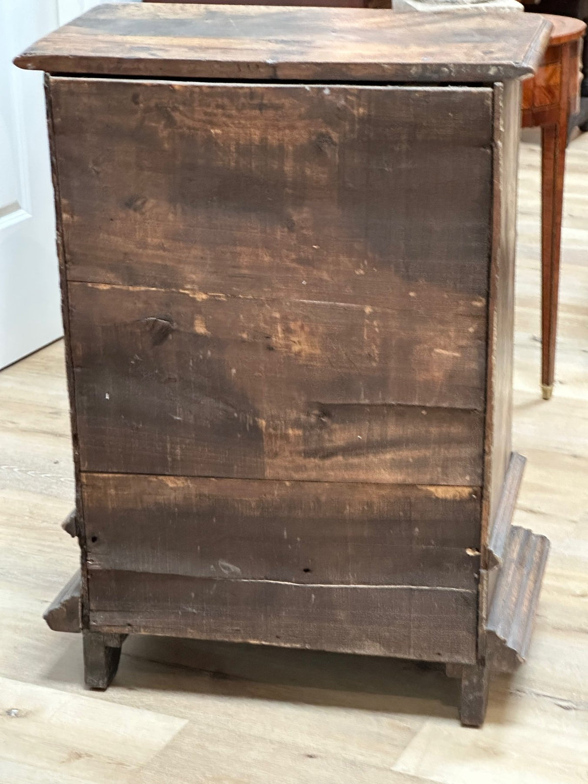 18th Century Early Tuscan Walnut Cabinet - Helen Storey Antiques