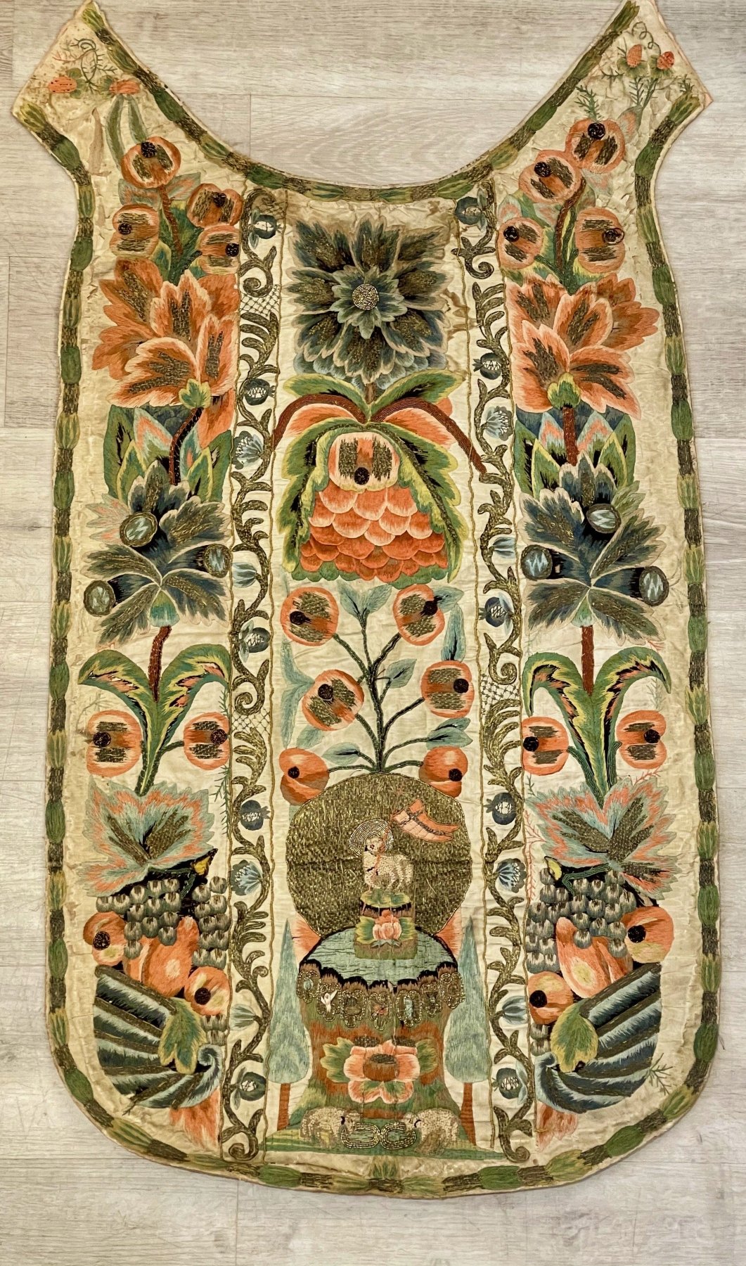 18TH CENTURY FRENCH HAND - EMBROIDERED CHASUBLE - Helen Storey Antiques