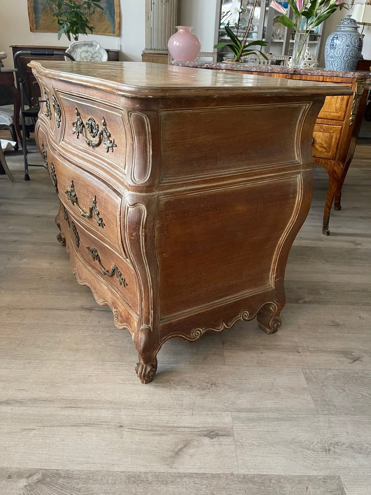 18th Century French Louis XV Bombe Commode - Helen Storey Antiques