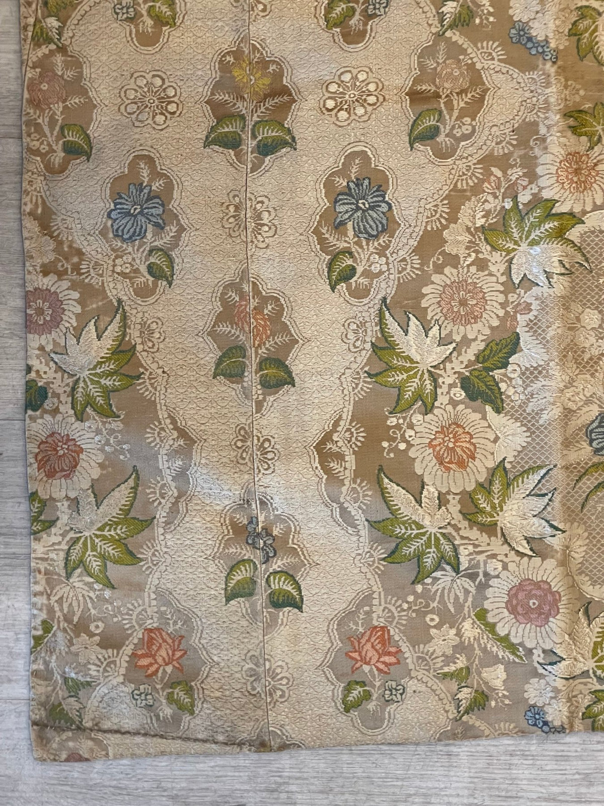 18th Century French Silk Hanging, Late Louis XV - Helen Storey Antiques