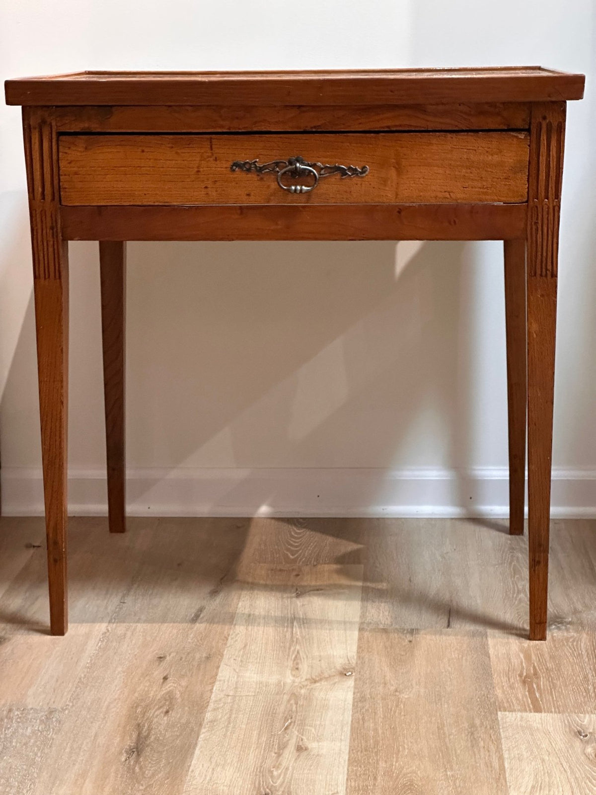 18th Century Italian Neoclassical Occasional Table - Helen Storey Antiques