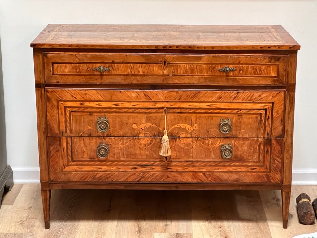 18th Century Northern Italian Neoclassical Chest of Drawers - Helen Storey Antiques