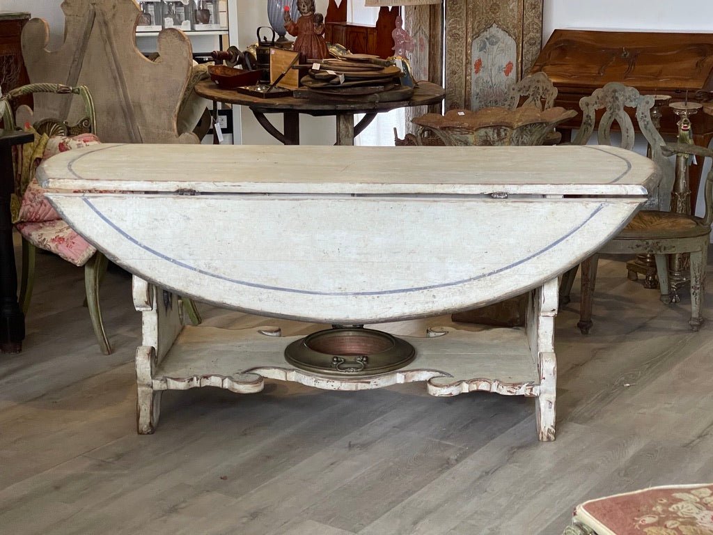 18th Century Painted Italian Baroque Oval Dropleaf Dining Table - Helen Storey Antiques