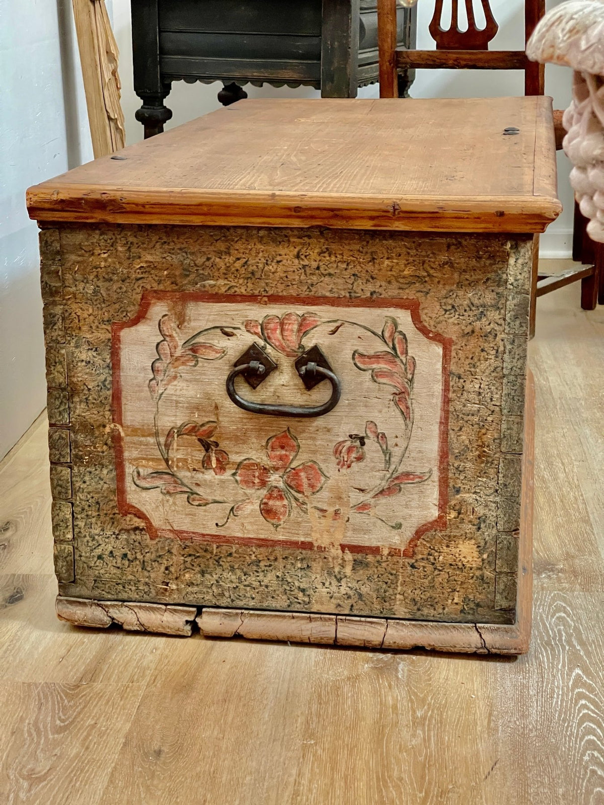 18th Century Polychrome Floral Painted Pennsylvania Blanket Chest - Helen Storey Antiques