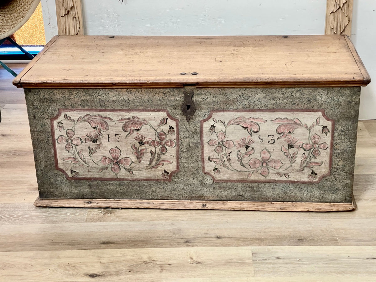 18th Century Polychrome Floral Painted Pennsylvania Blanket Chest - Helen Storey Antiques