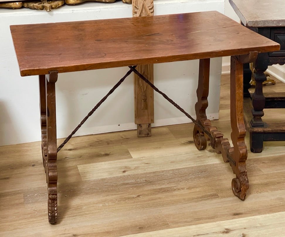 18th Century Spanish Walnut Tavern Table - Helen Storey Antiques