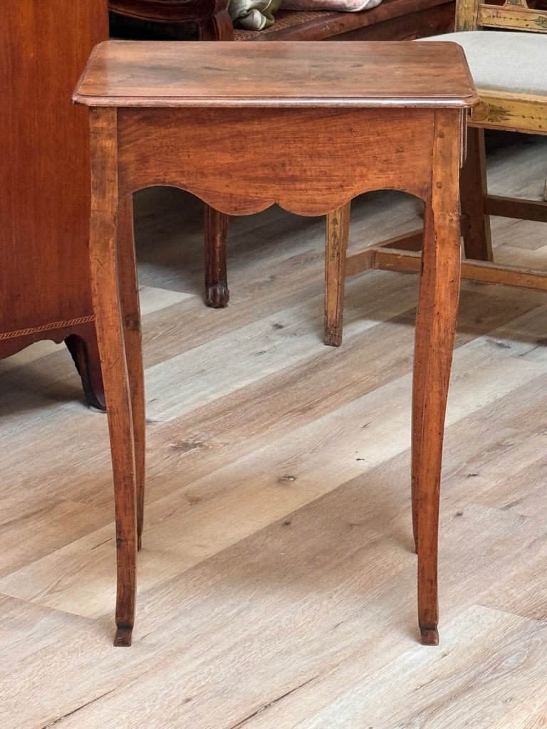 A charming, small Louis XV Provincial walnut occasional table - Helen Storey Antiques