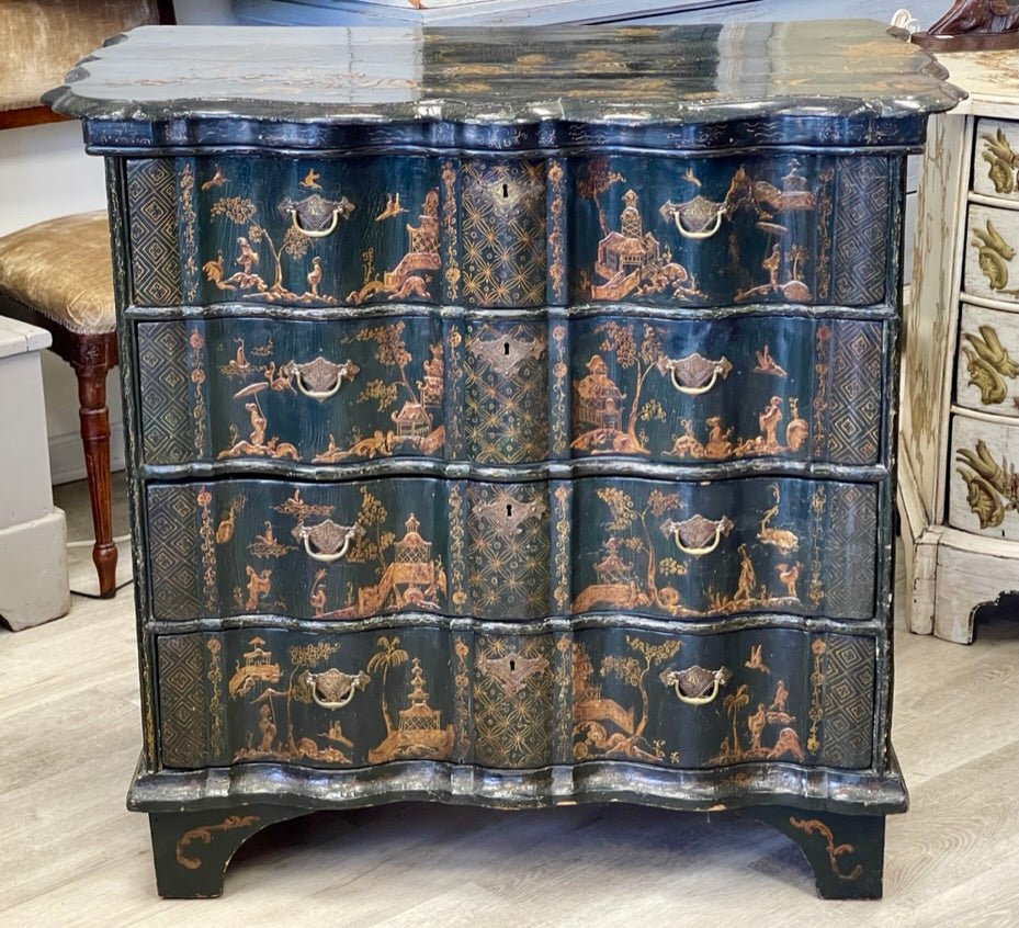 A Dutch Rococo Brass - Mounted Gilt and Black - Japanned Chest of Drawers, Circa 1740 - Helen Storey Antiques