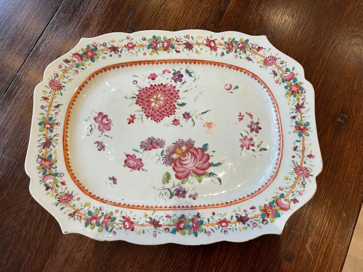 CHINESE EXPORT FAMILLE ROSE PLATTER &amp; MATCHING SAUCE BOAT - Helen Storey Antiques