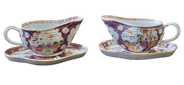 CHINESE EXPORT ROSE MANDARINE PORCELAIN GRAVY BOAT AND UNDERPLATE