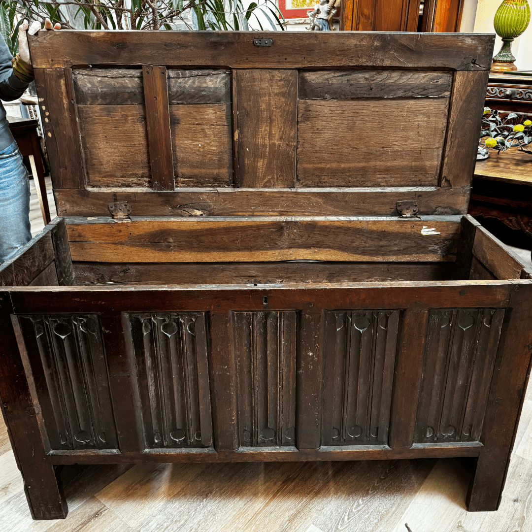 English 17th Century Joined Oak Linenfold Coffer, Stuart Period - Helen Storey Antiques