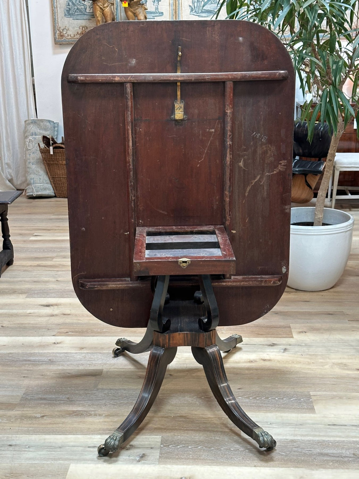 Exceptional Calamander Macassar Tilt - Top Center or Dining Table. C. 1810 - Helen Storey Antiques