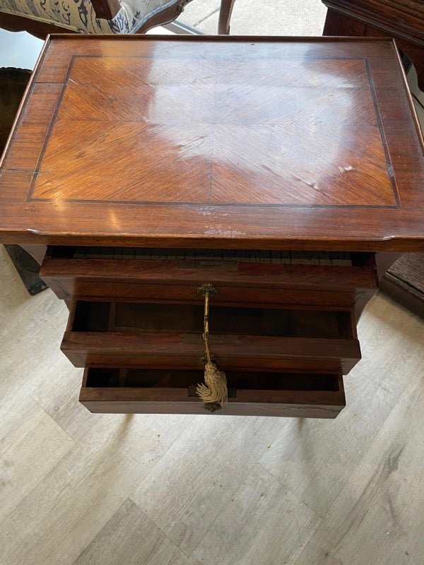 FINE 19TH CENTURY LOUIS XV STYLE FRENCH PARQUETRY TABLE - Helen Storey Antiques