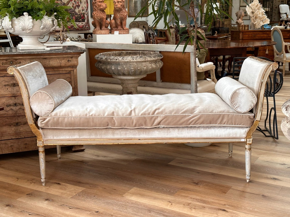 French Louis XV Style Daybed, Early 19th Century - Helen Storey Antiques