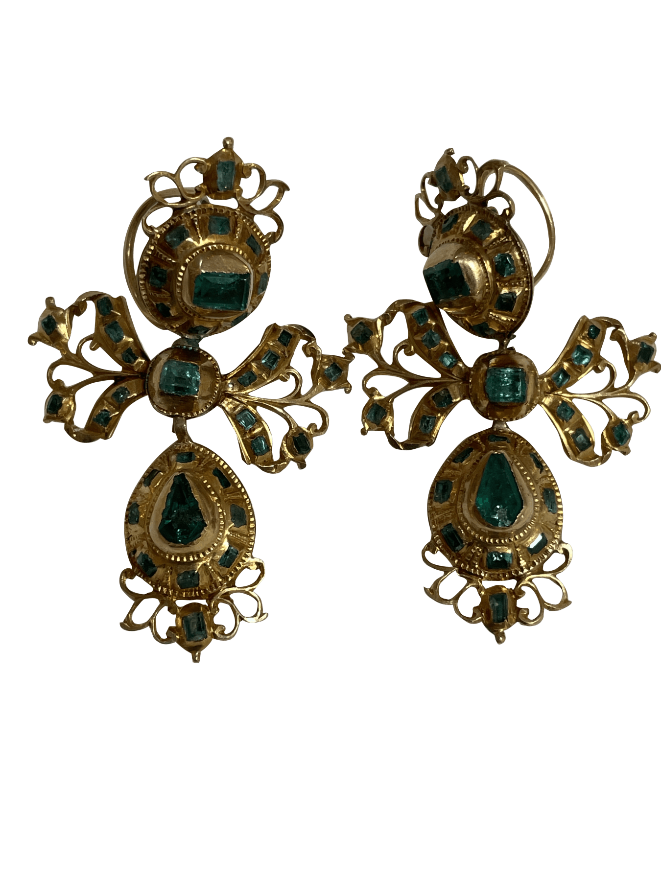 Iberian Emerald and 18 k. Gold drop Earrings, 18th Century