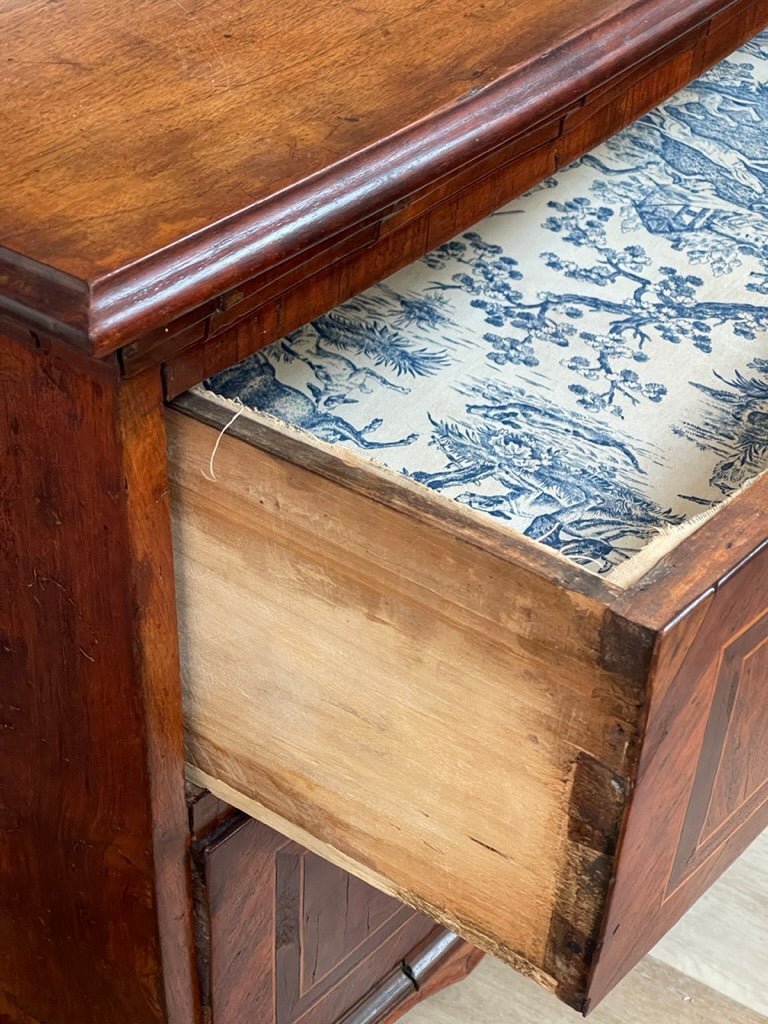 Italian Rococo Inlaid Walnut Commode, 1760 - 1770 - Helen Storey Antiques