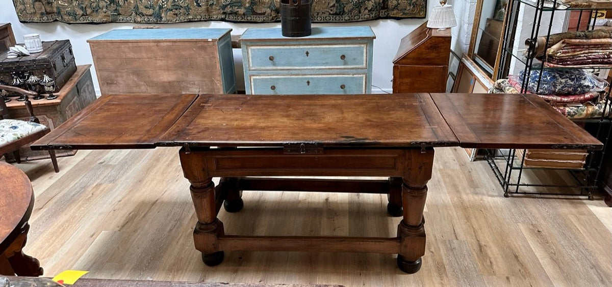 Late 16th - early 17th Century French Walnut Extending Table - Helen Storey Antiques