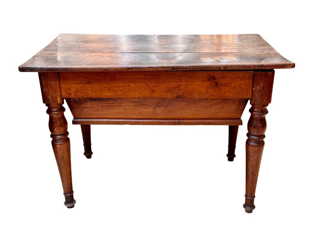 Late 18th-early 19th French Provincial walnut dough table