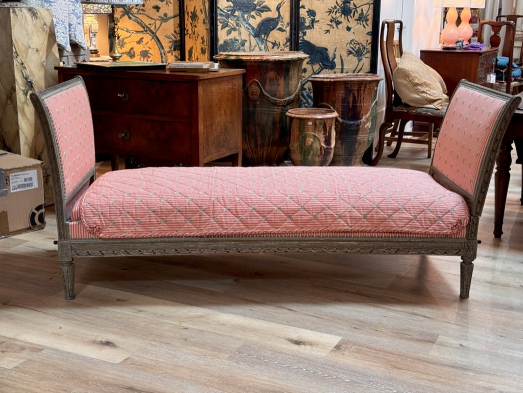 Louis XVI Style Gray Painted Daybed/Chaise Lounge, 19th Century - Helen Storey Antiques