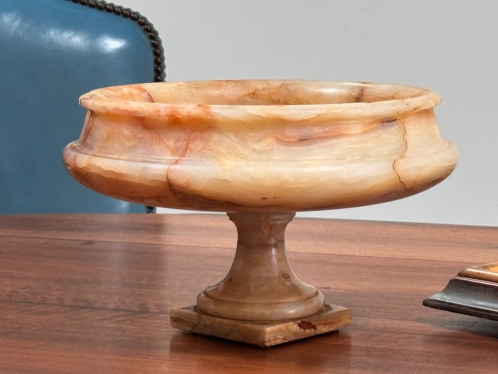 Onyx Bowl on Stand, 19th Century - Helen Storey Antiques