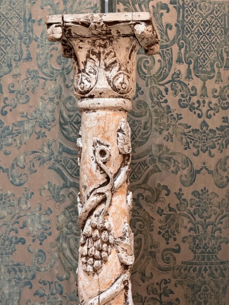 Pair of Italian Carved Creme Peinte Baroque Columns - Helen Storey Antiques