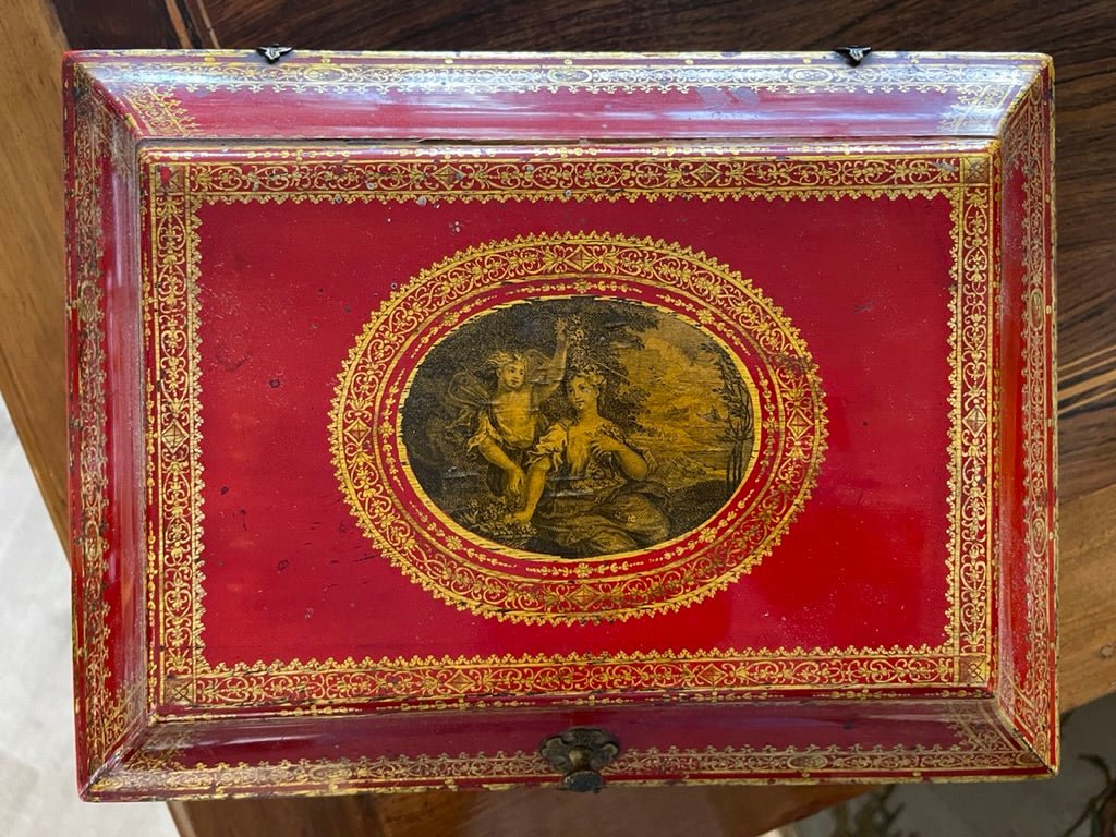 Rare 18th Century French lacquered wig box - Helen Storey Antiques