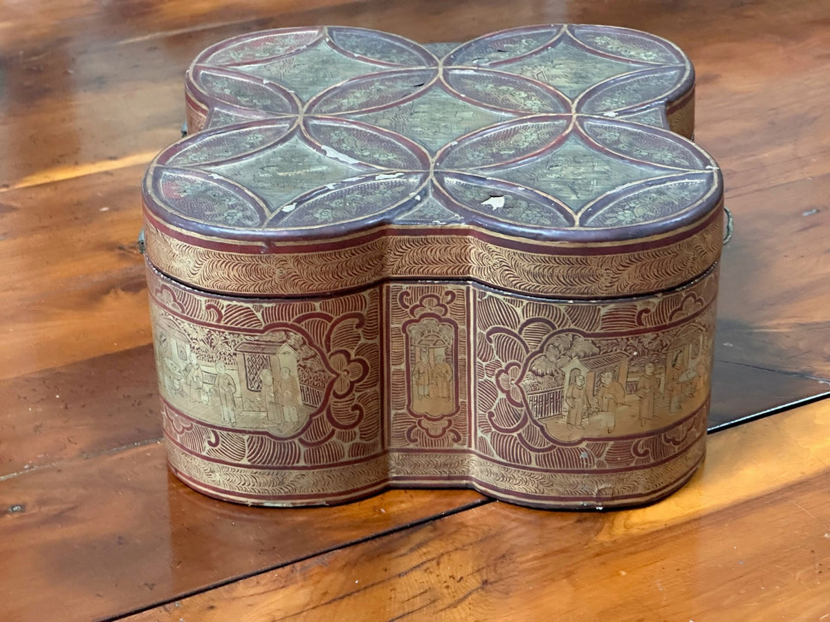 Rare Quatrefoil Chinese Export Tea Caddy, 19th Century - Helen Storey Antiques