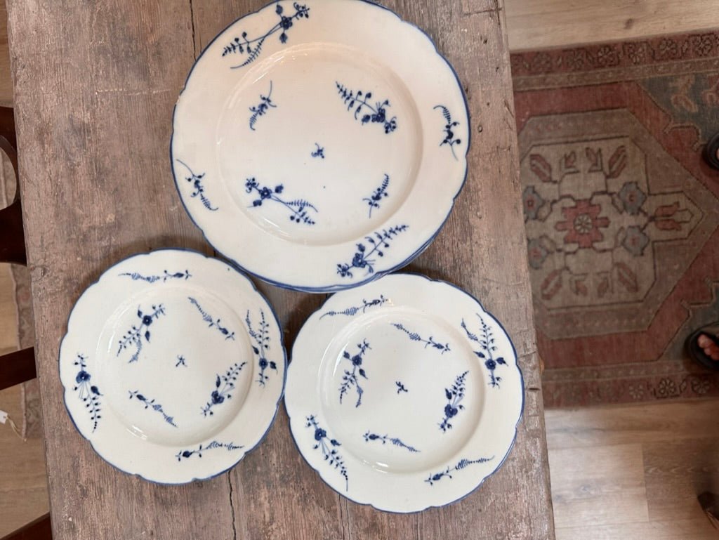 Set of 14 French 18th Century Porcelain Chantilly Blue Spring Plates - Helen Storey Antiques